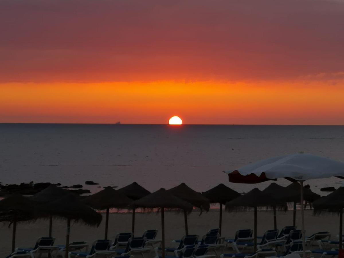 El Velero En La Playa Victoria Grupo Ac Gestion Apartment Cádiz